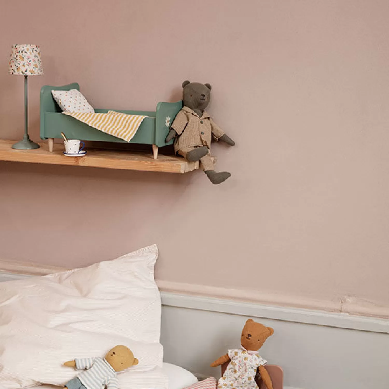 Maileg Wooden Bed Teddy Dad Dusty Green Best Sale